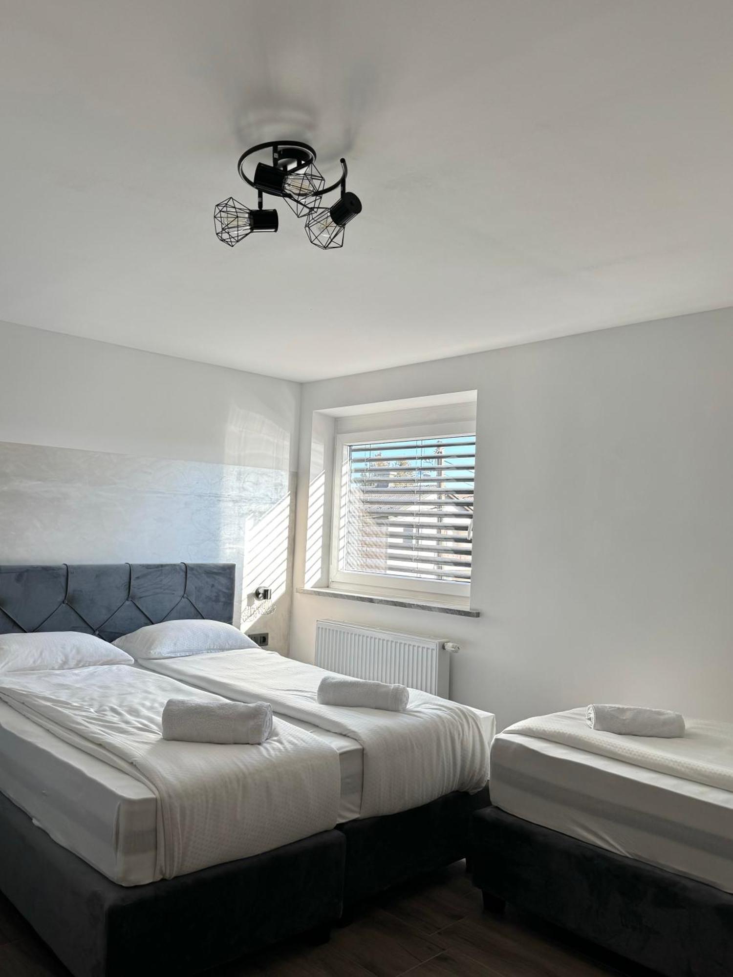 L&L Rooms Марибор Екстериор снимка