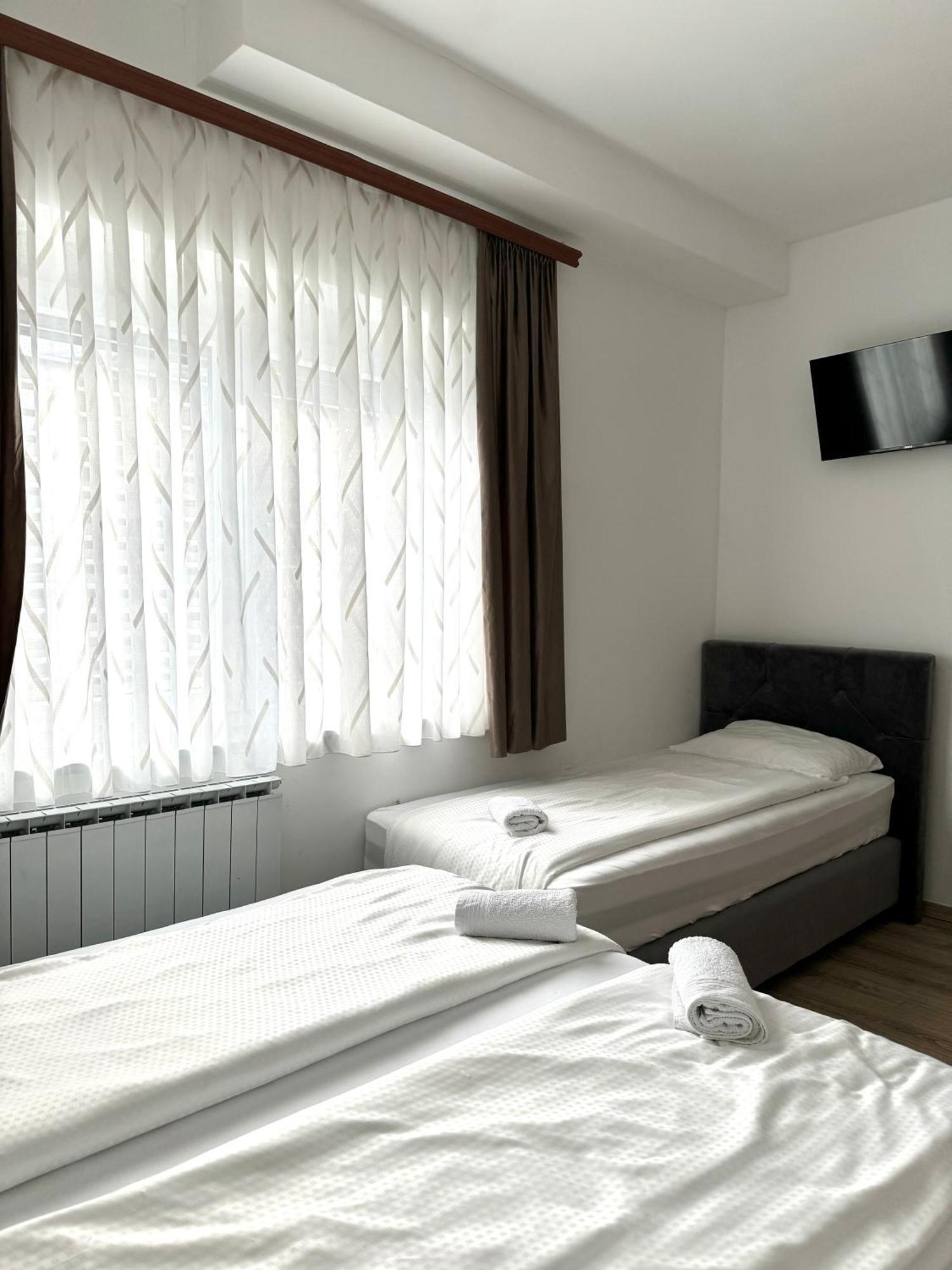 L&L Rooms Марибор Екстериор снимка