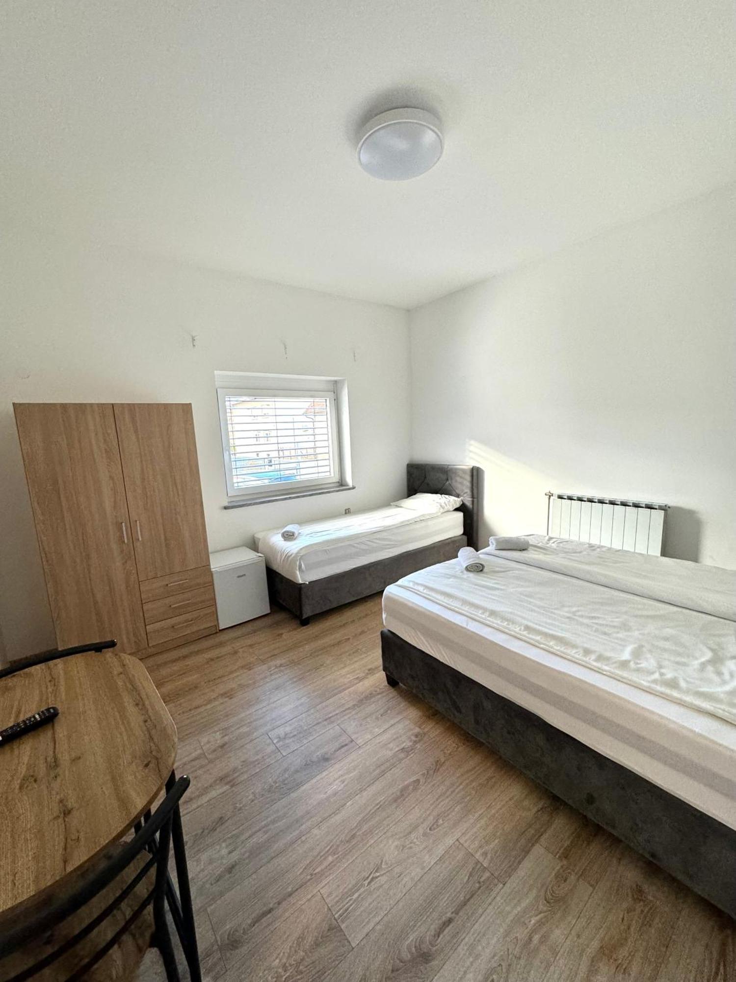L&L Rooms Марибор Екстериор снимка